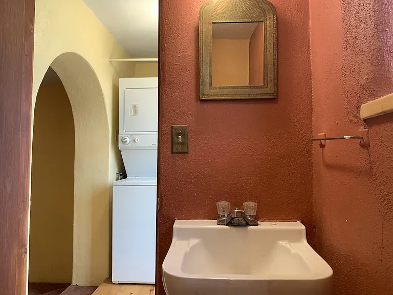 Piedmont — Photo 22