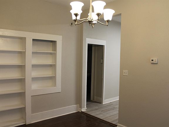 5th image of 402 Granberry St