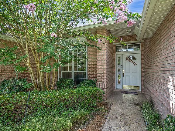 5th image of 12110 Rainbow Lake Dr E