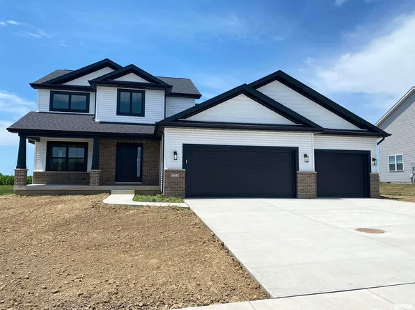 1723 Spartan Dr, Chatham, IL 62629