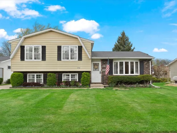 2700 Jacquelyn Ln, Waukegan, IL 60087