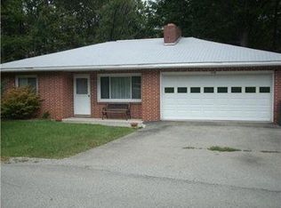 104 Middle Meadow Ave, Somerset, PA 15501