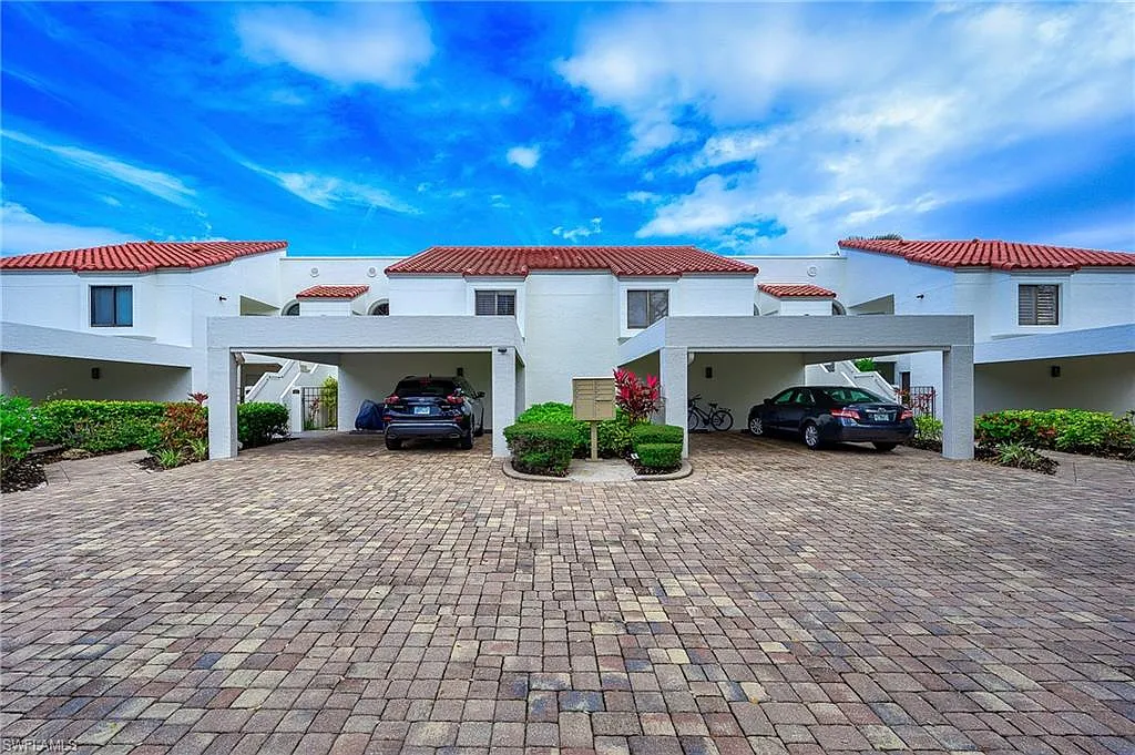 3 bed, 2.0 bath, 1450 sqft, $7,500 — Photo 2