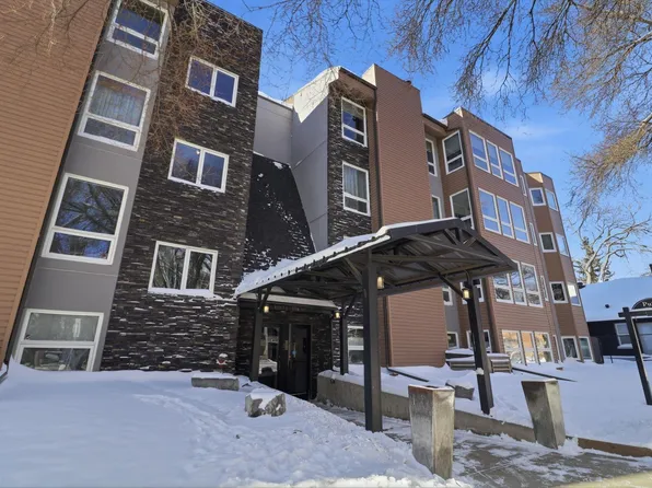 10172 118th St NW #44, Edmonton, AB T5K 1Y4