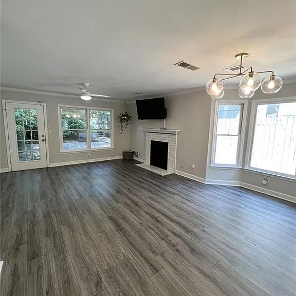 1102 Defoors Lndg NW — Photo 4