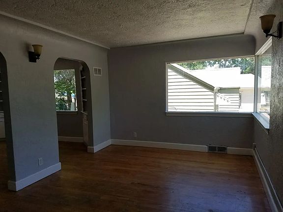 5th image of 1621 6th Ave #A