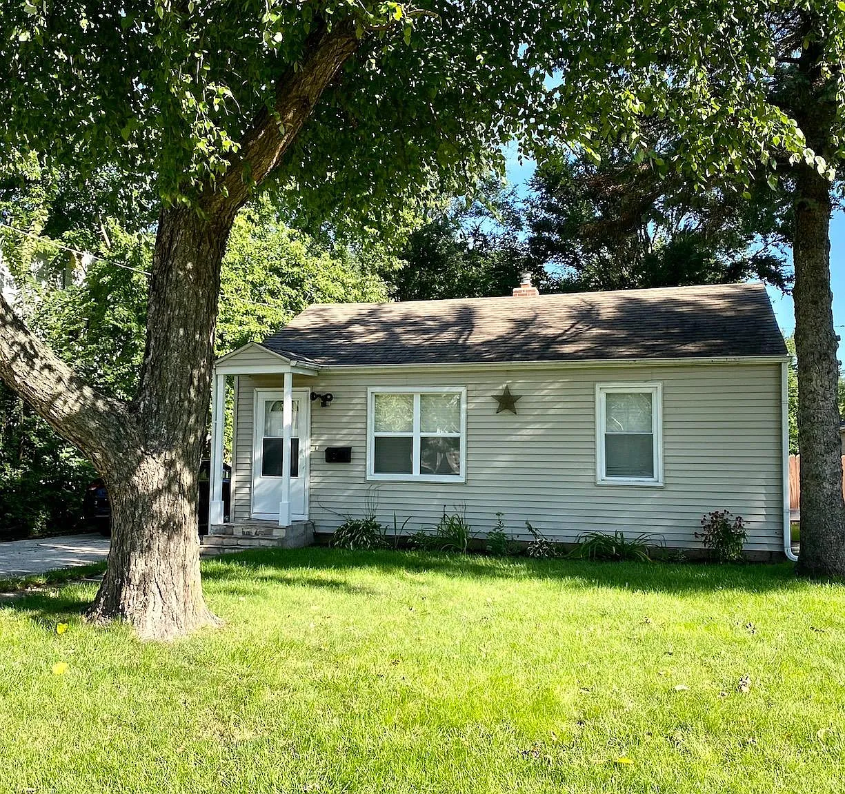 0 Grand Ave — Photo 1