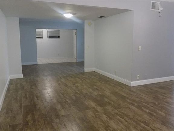 3rd image of 3339 Kilmer Dr