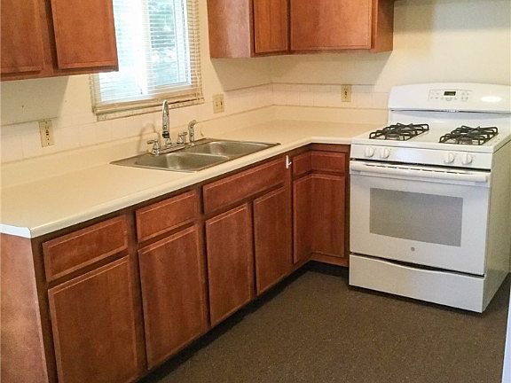 5th image of 2295-2299 Markey St