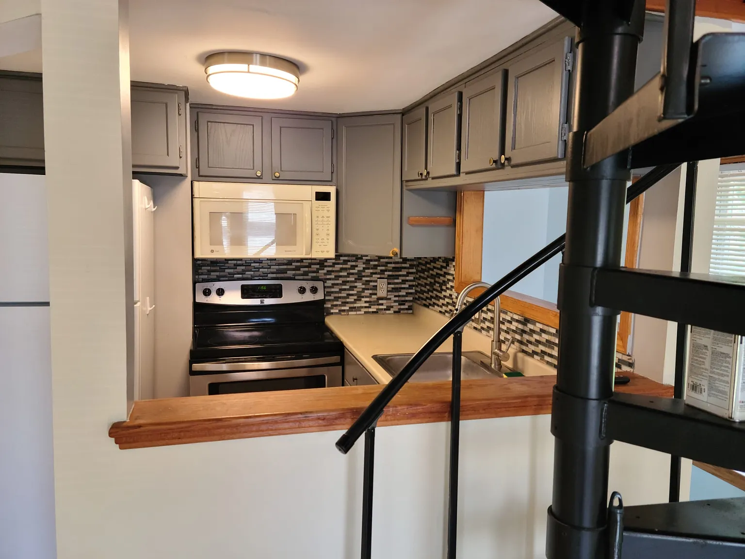 1 bed, 650 sqft, $2,500 — Photo 4