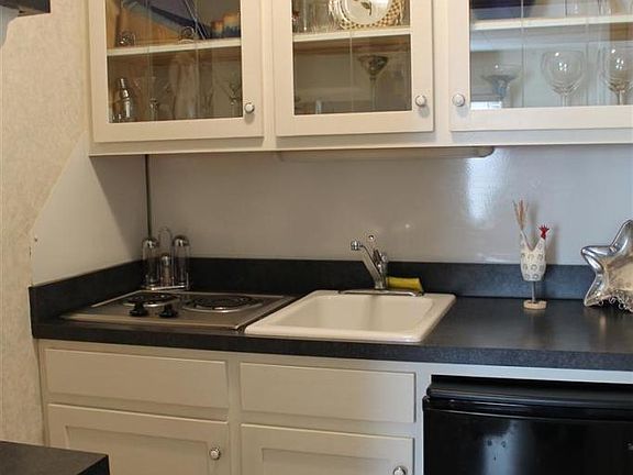 4th image of 533 Water St #7