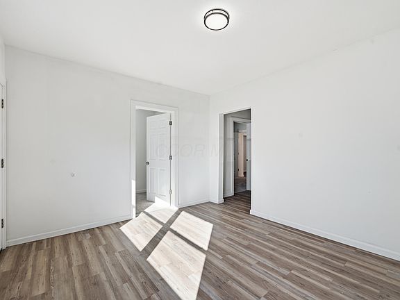 5th image of 2382 S 6th St
