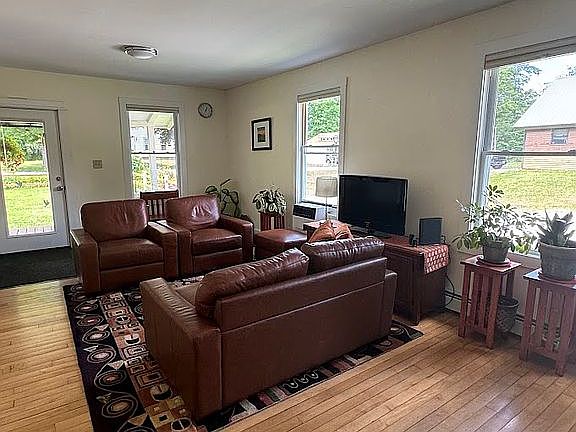 Living Room (from kitchen)