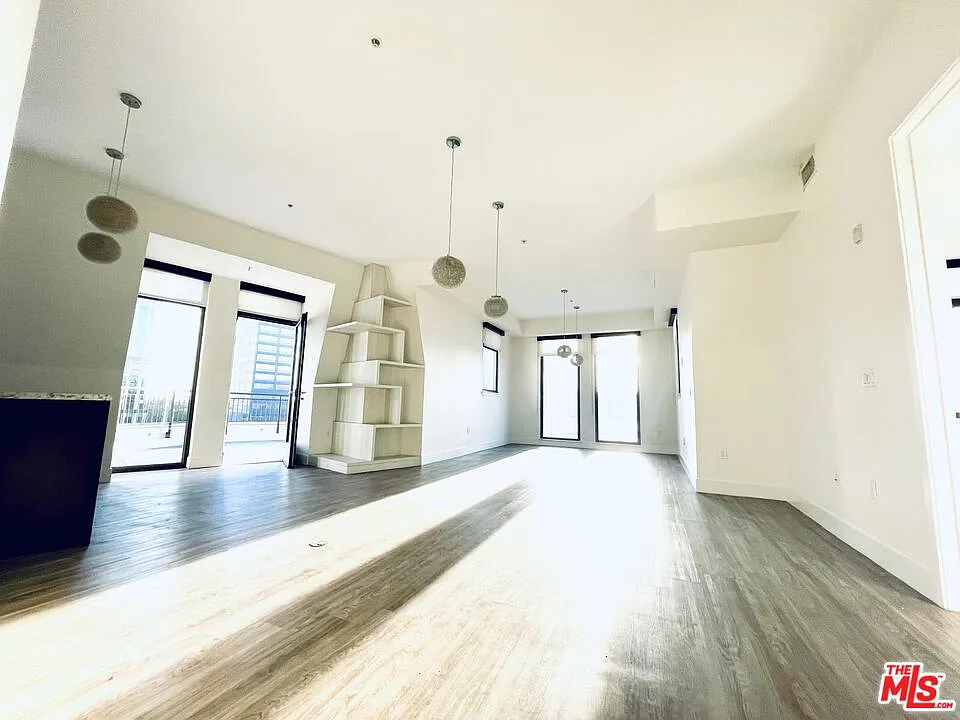 1 bed, 1.0 bath, 750 sqft, $4,295 — Photo 4