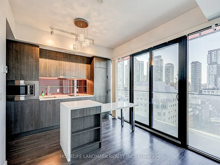 215 Queen St W #1403 — Photo 12