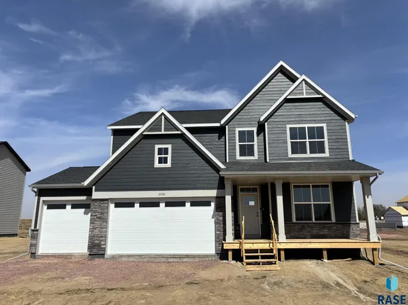 2200 E Bergen Cir, Brandon, SD 57005