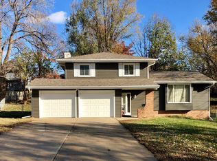 903 Donegal Cir, Papillion, NE 68046