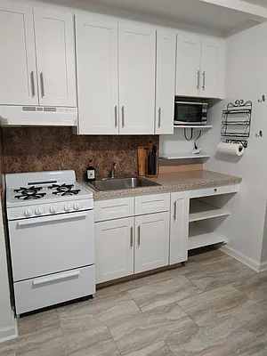 Rented by EZ Sell Realty | media 5