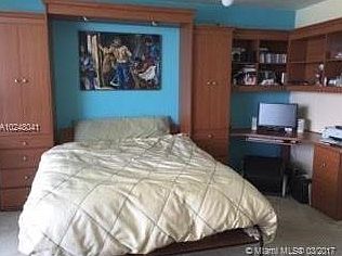 3rd image of 1000 West Ave APT 1512