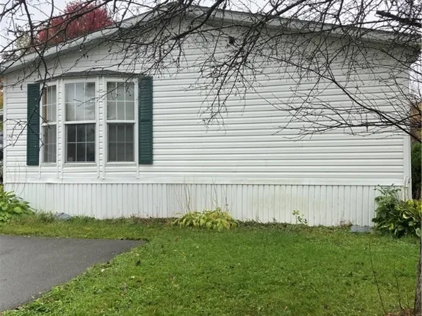 301 Sunset Dr, Holley, NY 14470