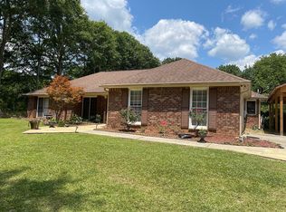 3522 Lake Carlton Rd, Loganville, GA 30052