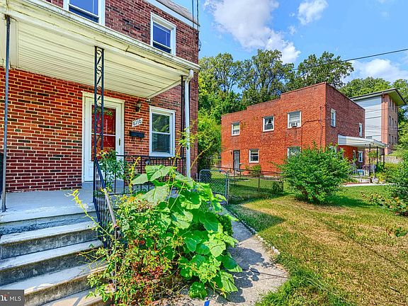 2nd image of 6110 Everall Ave