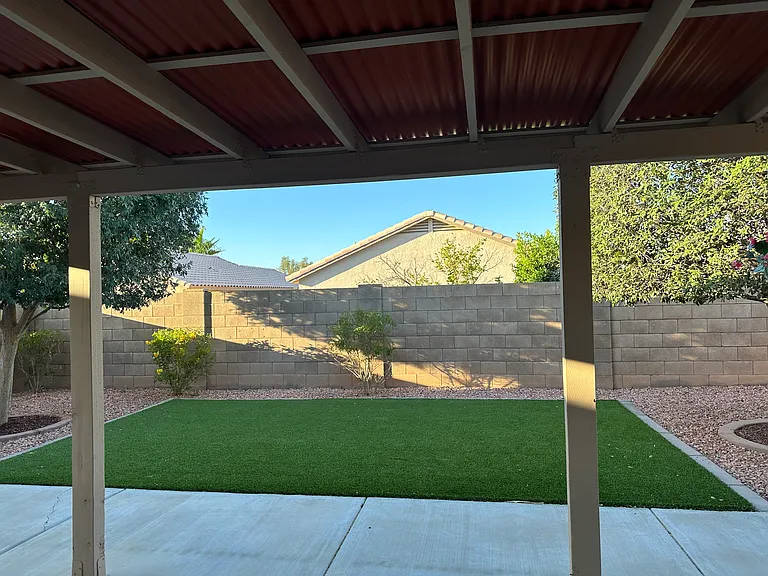 15743 W Elm St — Photo 6