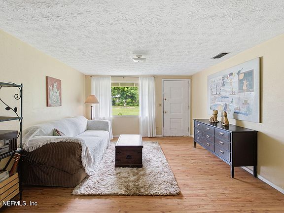 4th image of 3027 WALTER Road