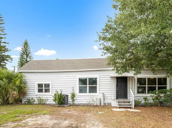 1002 NE 1st St, Mulberry, FL 33860