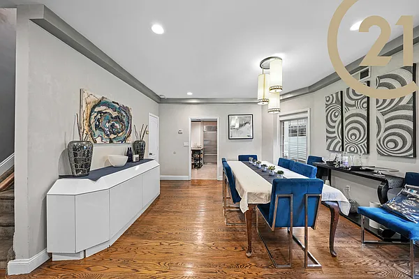 Sold by Century 21 Melanie Kishk Realty | media 26