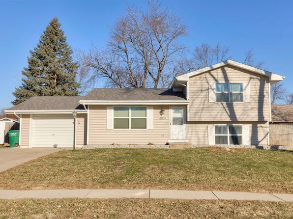 1013 6th St NW, Altoona, IA 50009