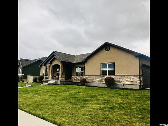 3rd image of 8492 S Canmore Dr