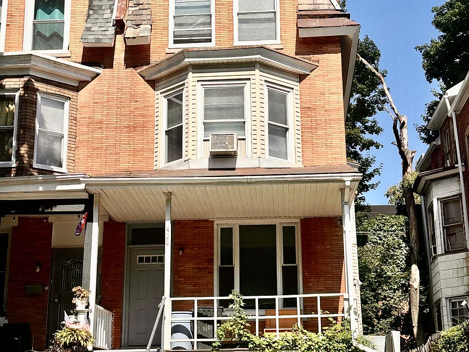 1st image of 429 W Bringhurst St Floor 3