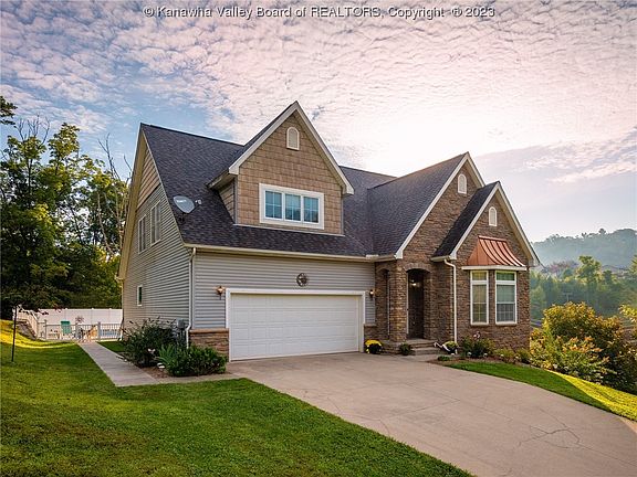 2nd image of 490 Twin Lakes Dr