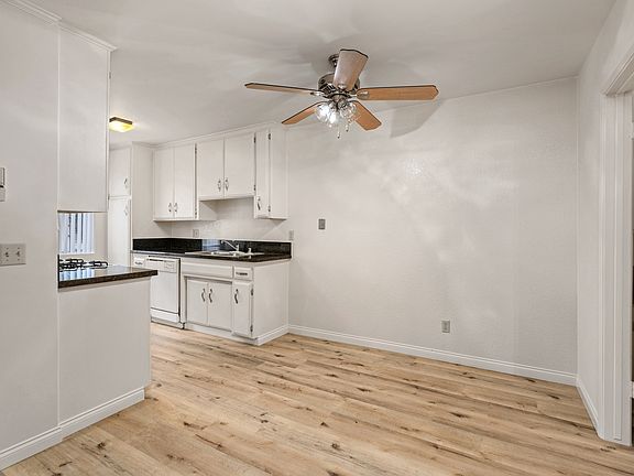 5th image of 7013 Haskell Ave APT 107
