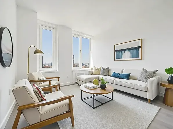 2455 3rd Avenue image 1 of 34