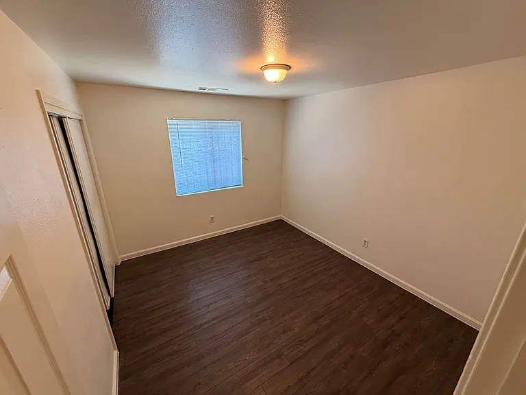 246 W Belleview Ave — Photo 12