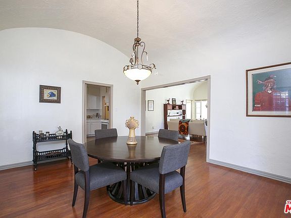 5th image of 106 N Lucerne Blvd