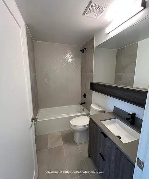 8888 Yonge St #323 — Photo 2