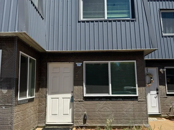 19080 Dyer Ct Unit 7, Groveland, CA 95321