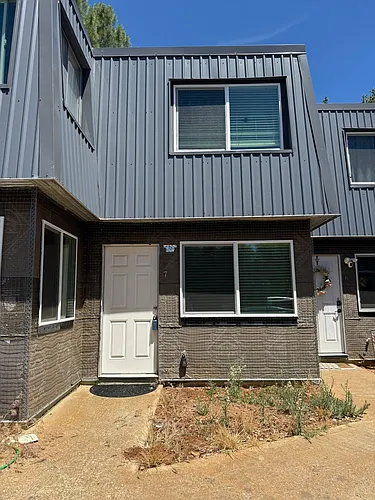 19080 Dyer Ct #7 Photo 1