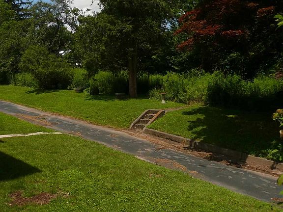 3rd image of 80 Dwyer Ave