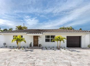 987 Boca Ciega Isle Dr, Saint Pete Beach, FL 33706