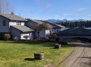 11320 W Lake Joy Dr NE, Carnation, WA 98014