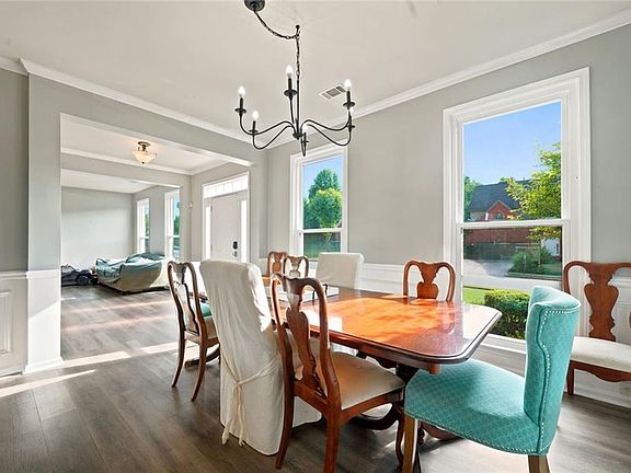 4th image of 855 Tibwin Pl