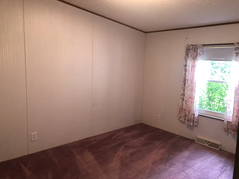 404 Crimsom King Cir #404 — Photo 19