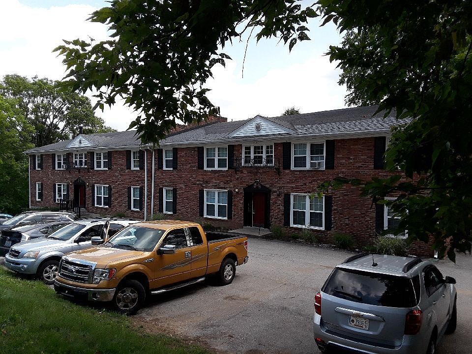 2nd image of 402 N Hite Ave APT 2B