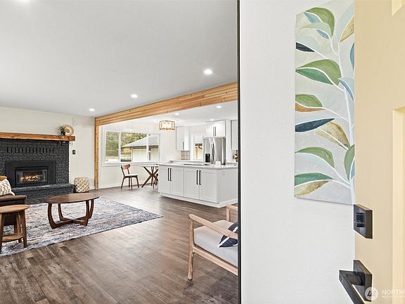 3rd image of 3984 Bancroft Road