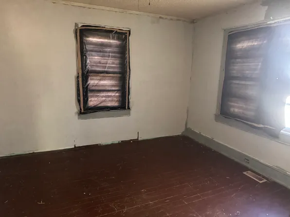 102 McArthur St, Gaffney, SC 29340