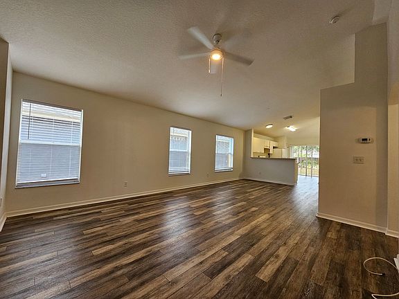 5th image of 7447 Oxford Garden Cir